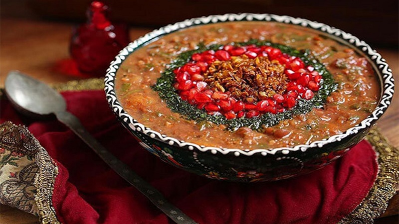 بهترین دکتر لاغری اصفهان  | رژیم غذایی لاغری اصفهان | کلینیک پزشکی ورزشی راشا |  آش انار