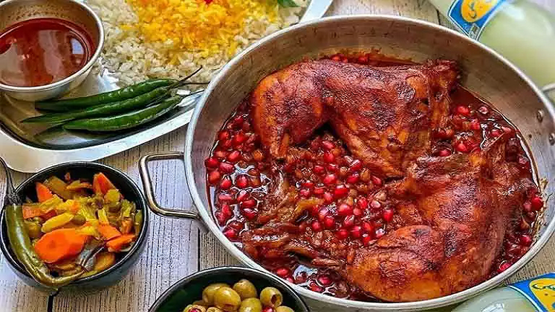 بهترین دکتر لاغری اصفهان  | رژیم غذایی لاغری اصفهان | کلینیک پزشکی ورزشی راشا |  خورش انار مسما